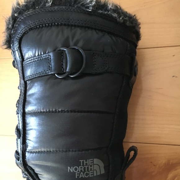 The North Face lace up winter boots - Picture 4 of 6